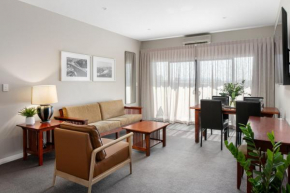 1BR Apartment - 5 minutes walk 600m to CBD